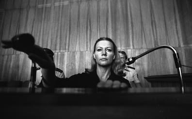 Ingrid van Bergen vor Gericht. 1977 erschoss die Schauspielerin ihren Geliebten Klaus Knaths in einer Villa am Starnberger See. 