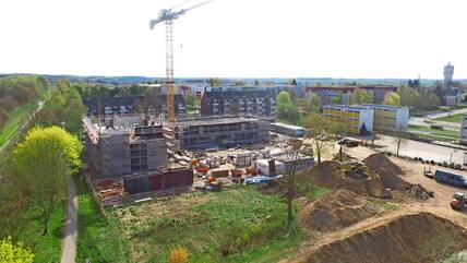 Im Sommer 2023 bot die Baustelle des Schulcampus diesen Anblick.