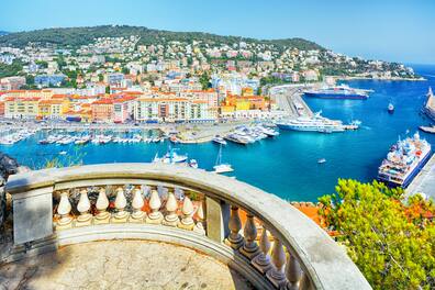 Der alte Hafen von Nizza.