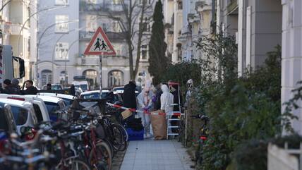 Gegen den mutmaßlichen Täter hat das Amtsgericht einen Haftbefehl wegen Totschlags erlassen.