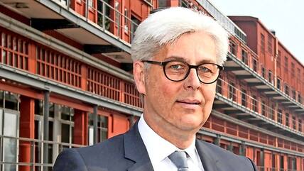 Jörg Schreiber, Gebietsleiter der LBS Immobilien Lübeck weiß, wie Immobilien im Alter genutzt werden können und was es für Alternativen gibt.