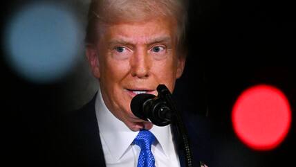 US-Präsident Donald Trump spricht in seinem Anwesen Mar-a-Lago.